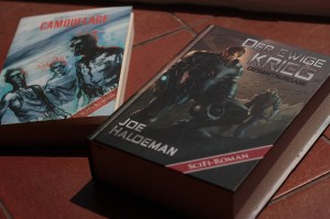 Zwei Romane von Joe Haldeman bei Mantikore: Camouflage und Der ewige Krieg