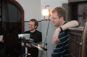 Hauptsache immer mit vollem Ernst bei der Sache …