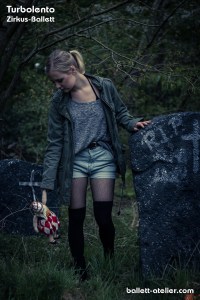 Turbulento Grabstein Text-4548 web